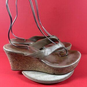 UGG Women's Natassia 1004396 Gold Leather Cork Wedge Heel Flip Flop Sandals Sz 8